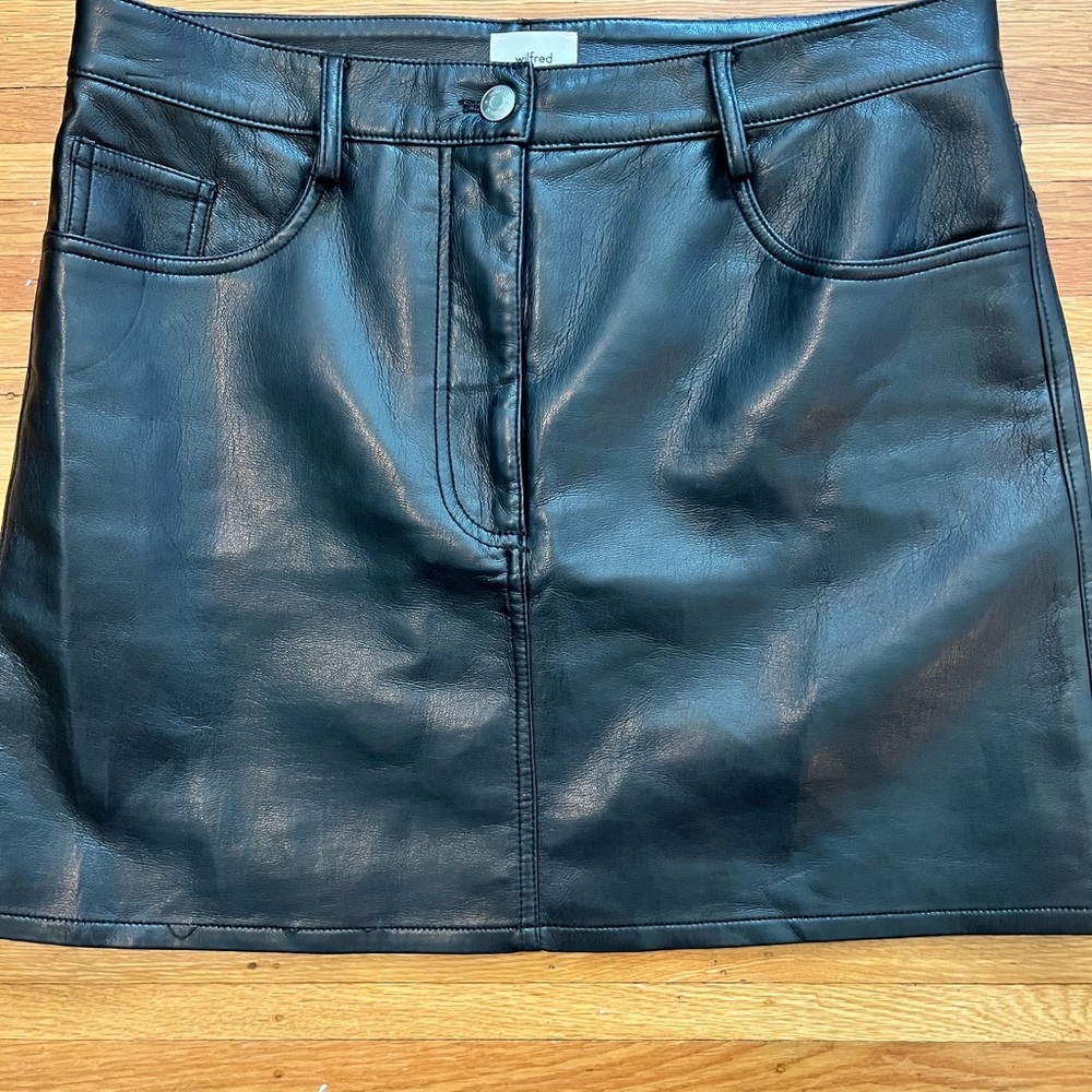 Wilfred Black Mini Pencil Skirt for Night Out